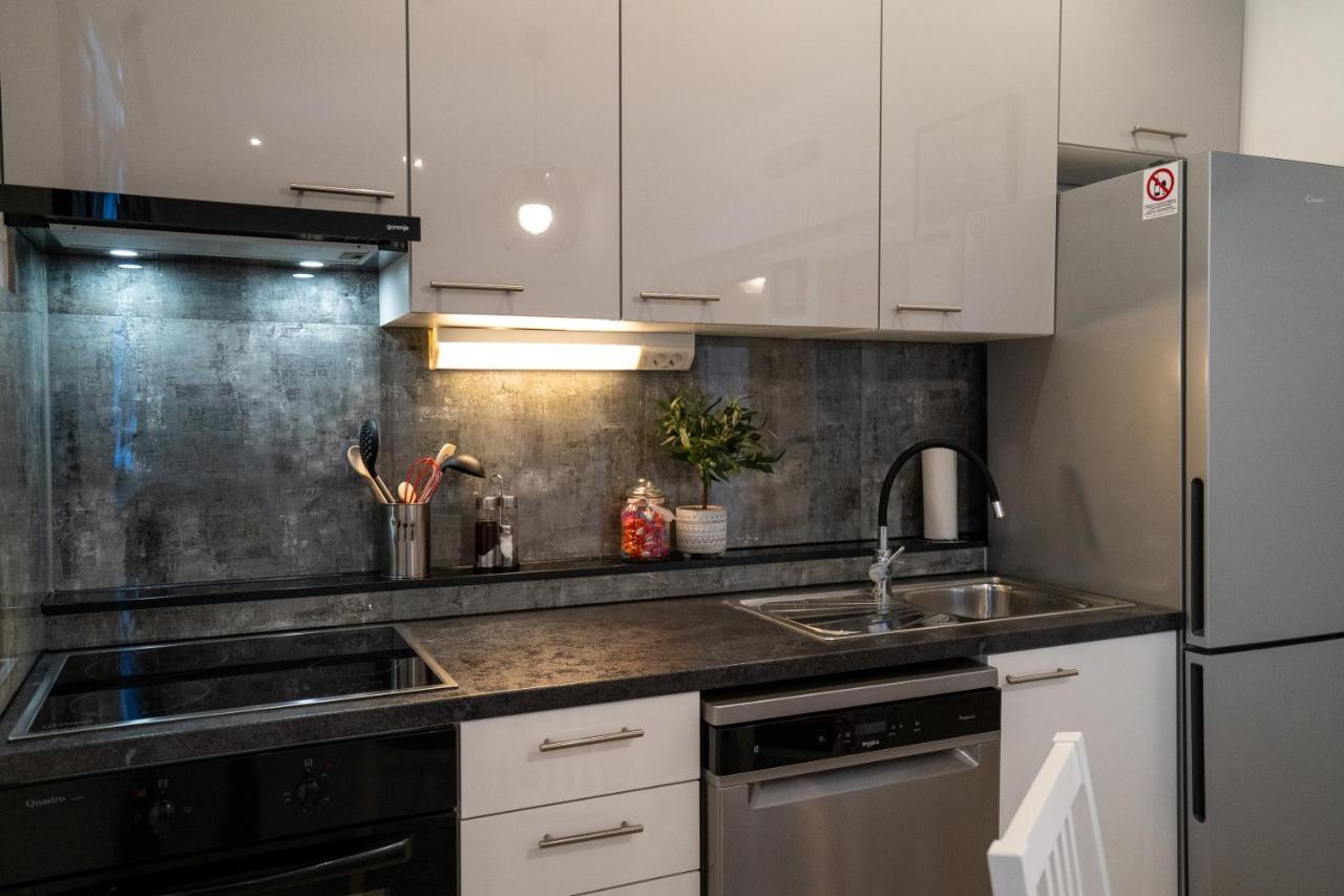 Apartman Dupin Dugi Rat Eksteriør bilde