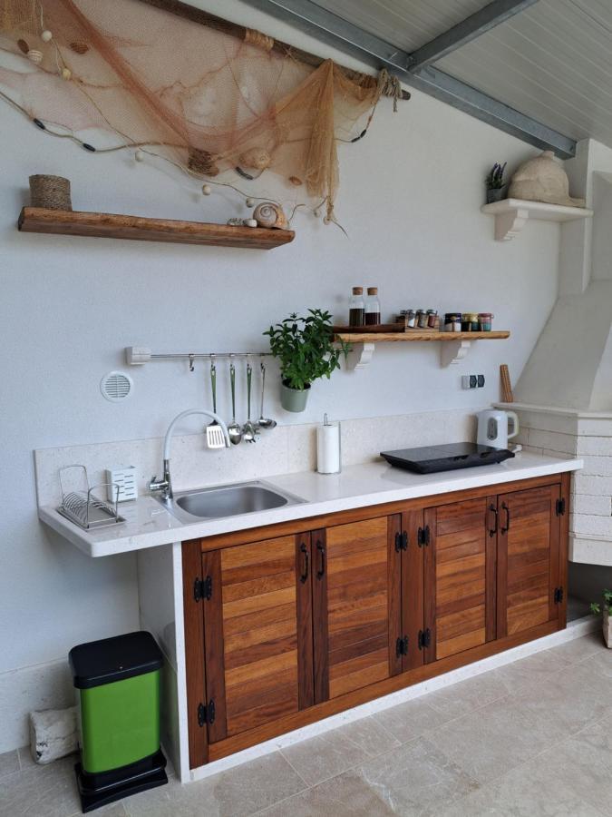 Apartman Dupin Dugi Rat Eksteriør bilde